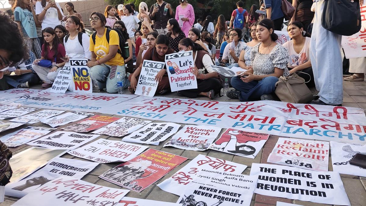 Delhi University students protest